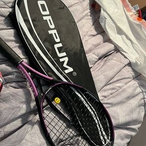 Oppum Jisu Tennis Racket with case ….never been used